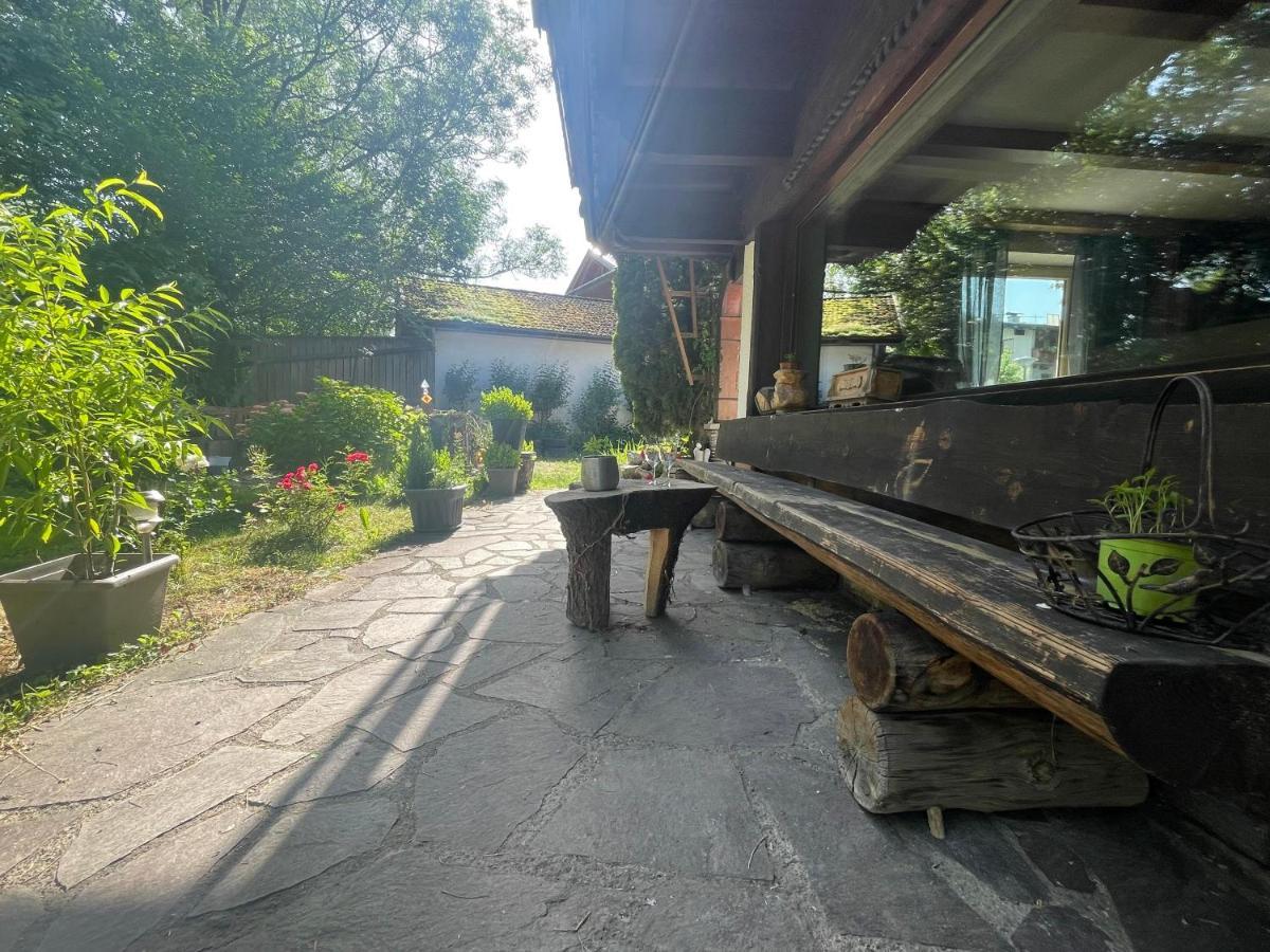 Haus Am Bach Apartamento Erl Exterior foto
